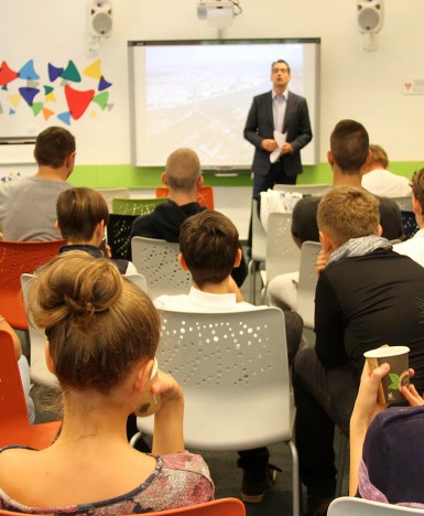 JÁTÉKOS OKTATÁSSAL EGY JÖVŐTUDATOSABB GENERÁCIÓÉRT